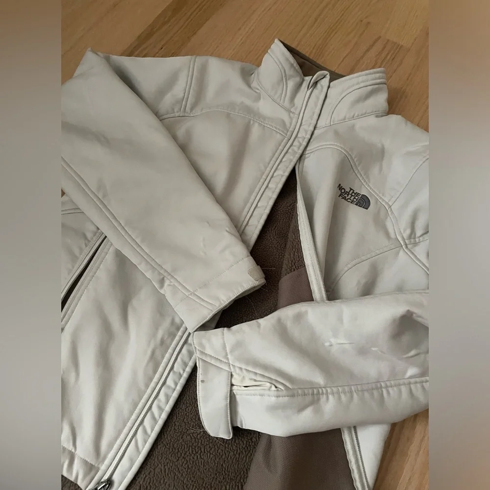 The north face jacket - Picture 6 of 7